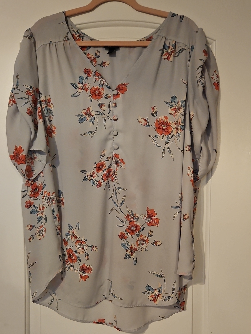 Light Blue Floral V-Neck Short Sleeve Blouse